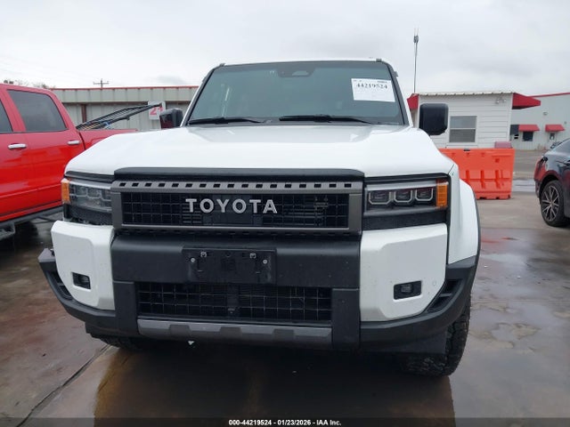 Toyota Land Cruiser 300 – Photo 8