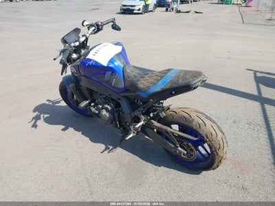Yamaha MT-09 – Photo 1